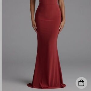 Elegant formal open back Evening Gown